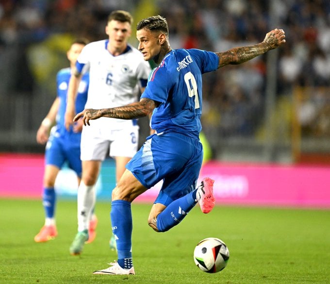 إيطاليا ضد البوسنة  والهرسك (5)