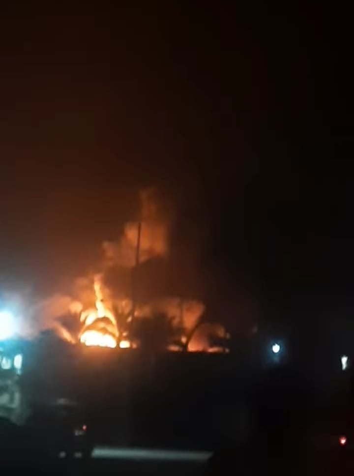 حريق بمصنع في المنطقة الصناعية بمدينة 6 أكتوبر (4)