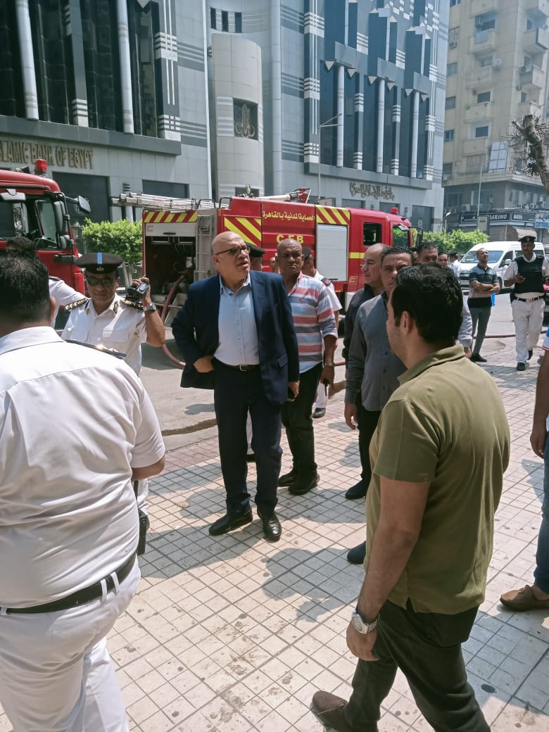 نائب محافظ القاهرة يتابع اطفاء الحريق